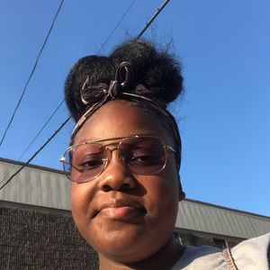 Meet your Posher, Shannelle